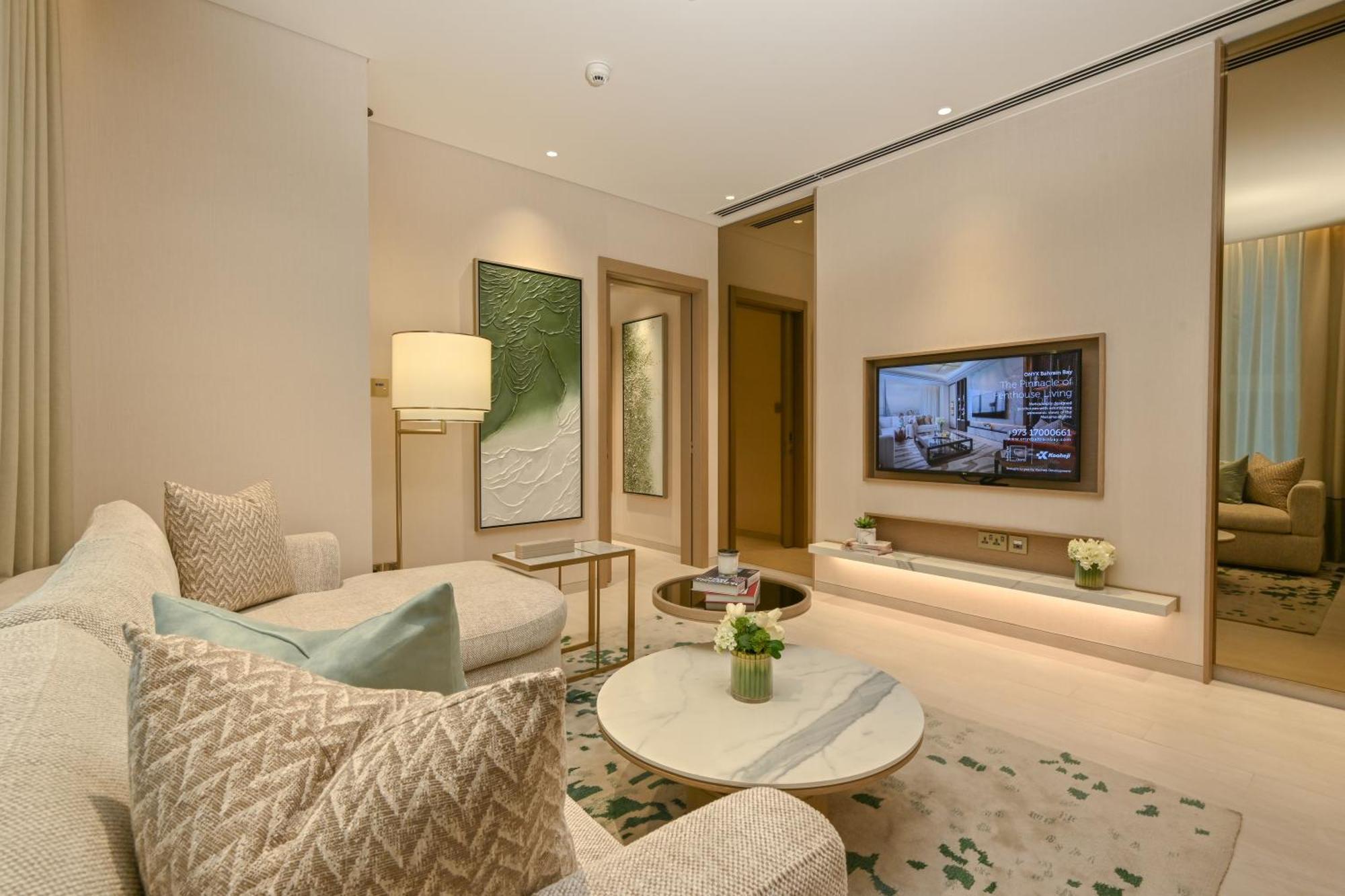 Hotel Onyx Rotana Manáma Exteriér fotografie Living room